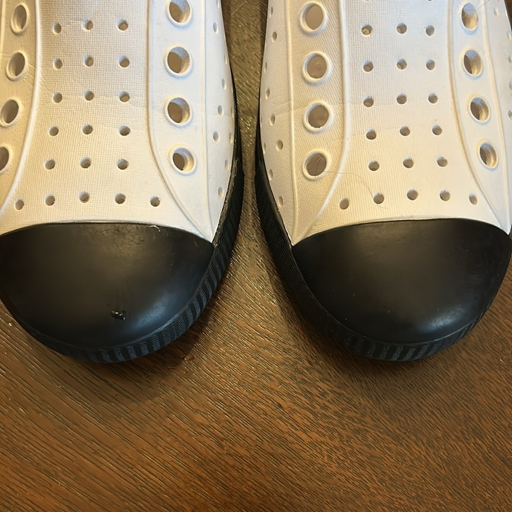 Native Jefferson Women's Size 9 - Picture 3 of 9